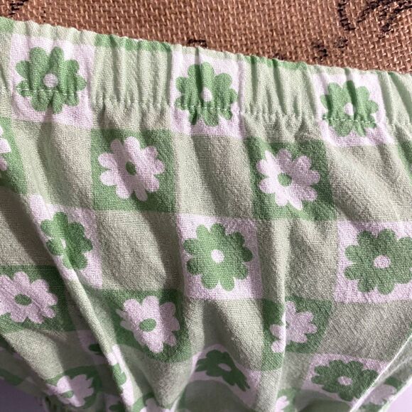 NWT Cotton On Cali Cropped Cami Tank Green Floral Checkered Size Medium - Picture 3 of 7